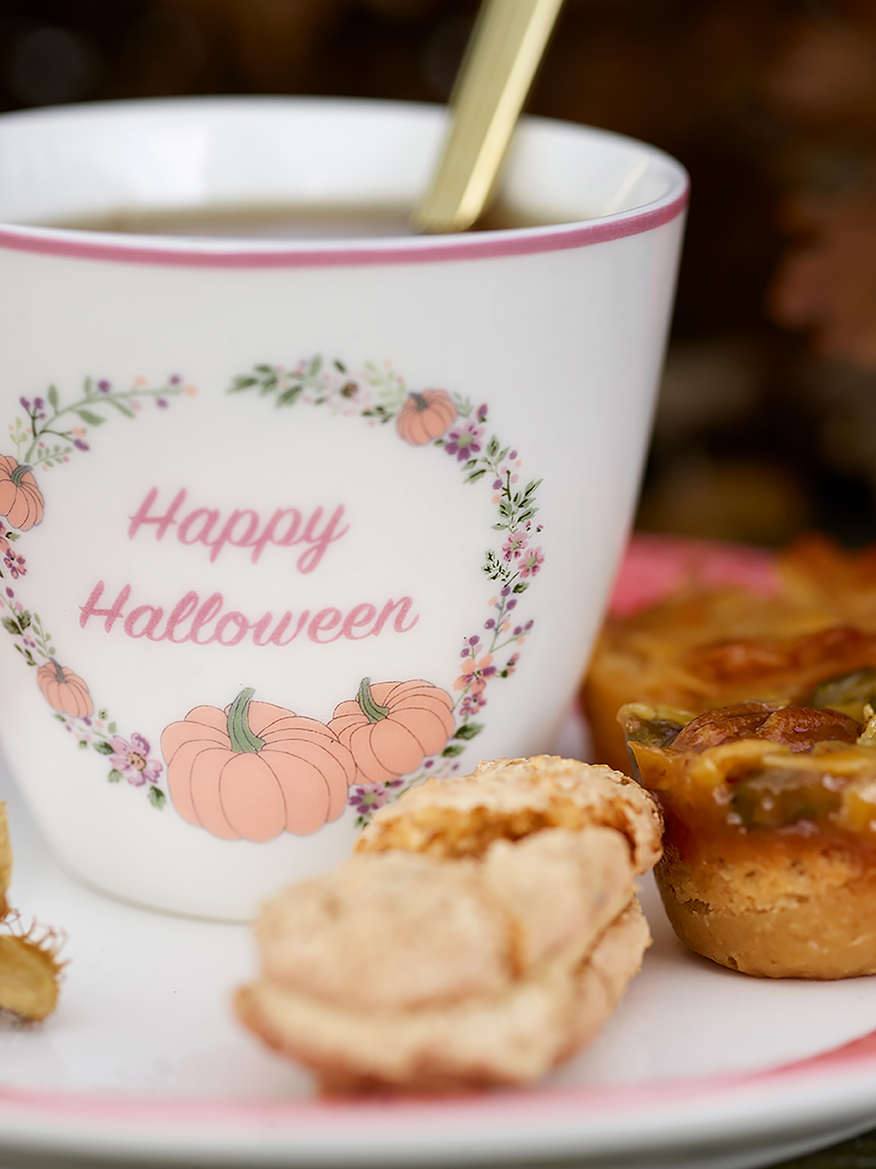 Greengate Lattecup Clarice white Limitierte Halloween Kollektion 2021