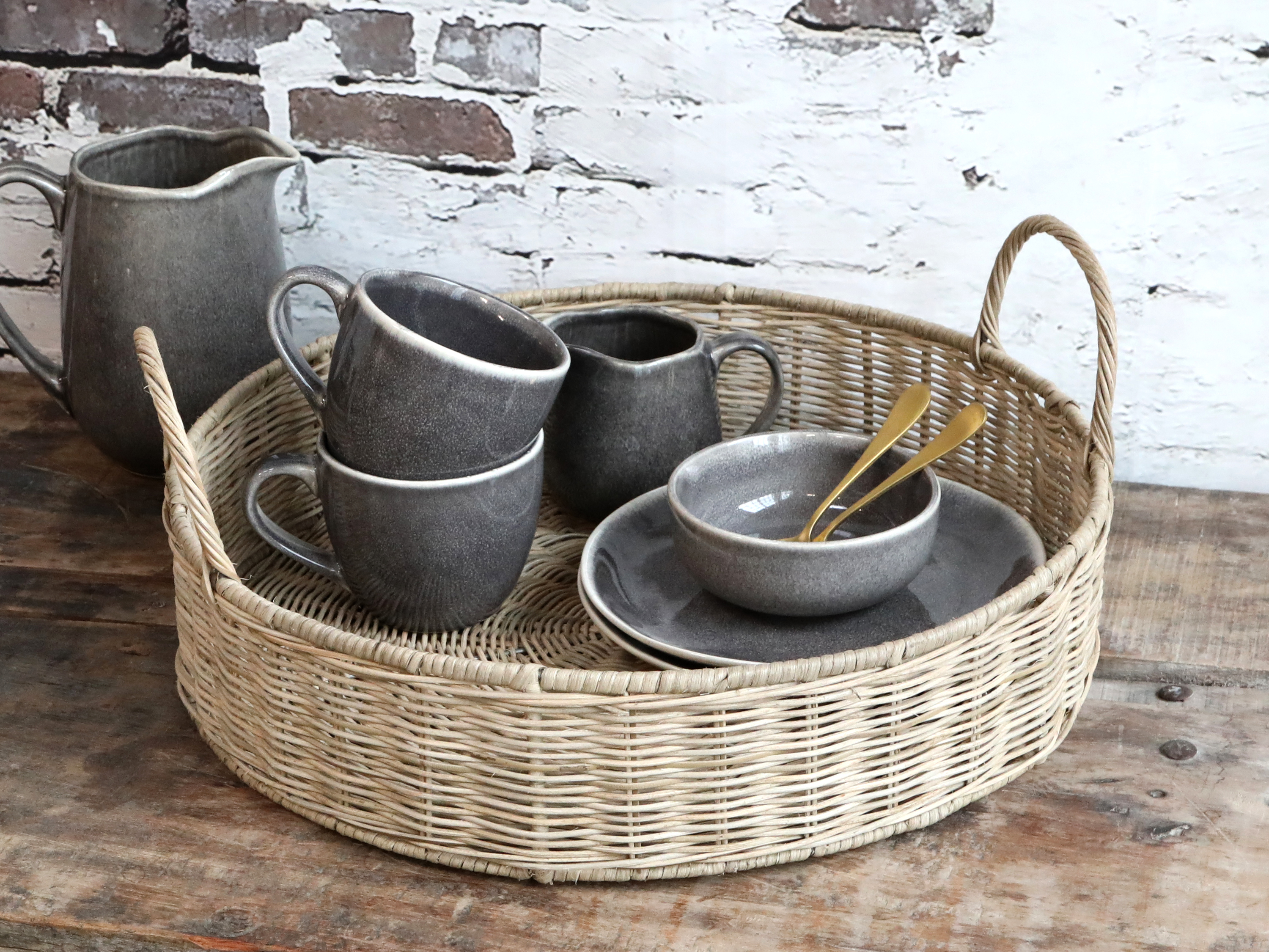 Chic Antique Tablett rund geflochten mit Griffen