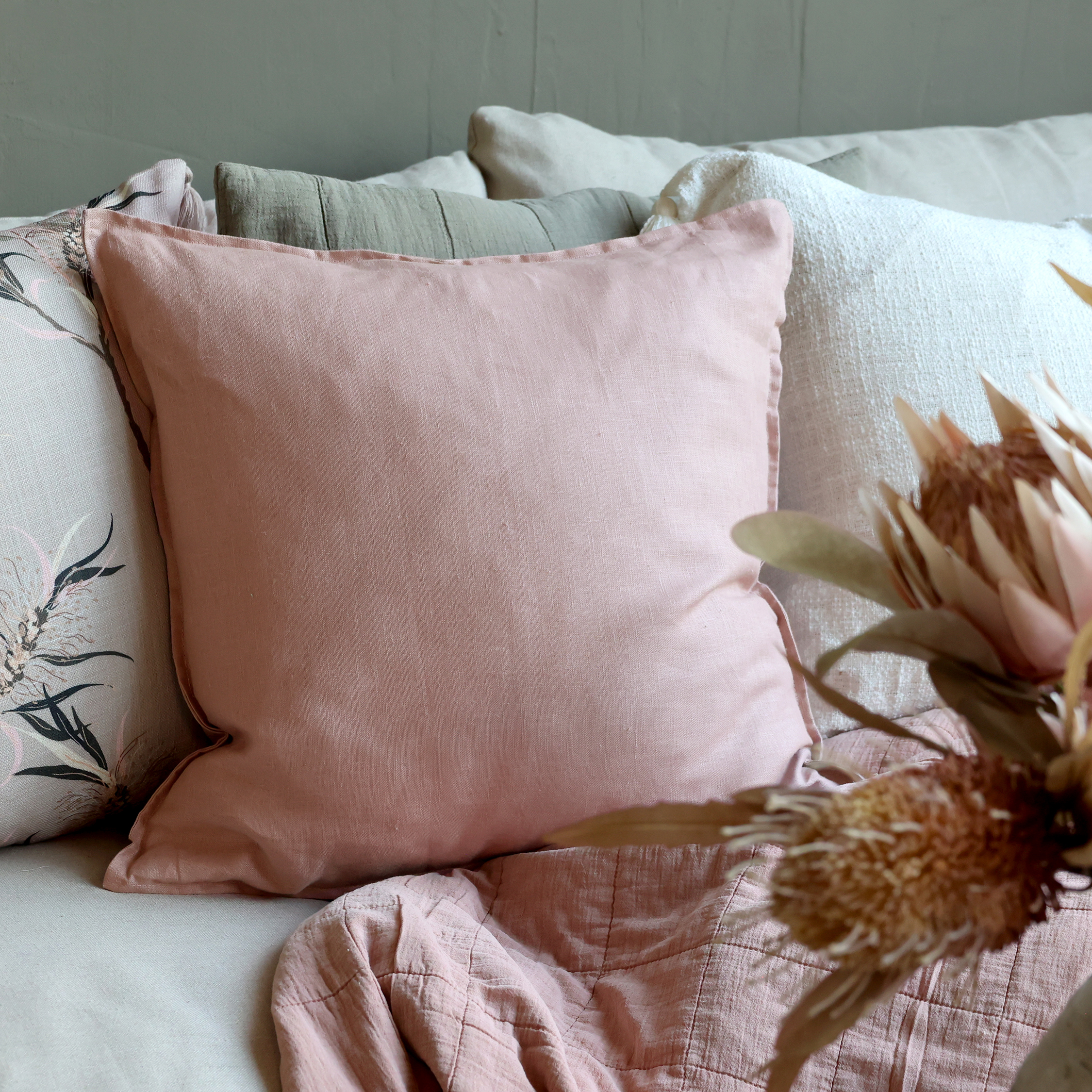 Chic Antique Kissenbezug Aix Wildblumen offwhite 45 x 45 cm