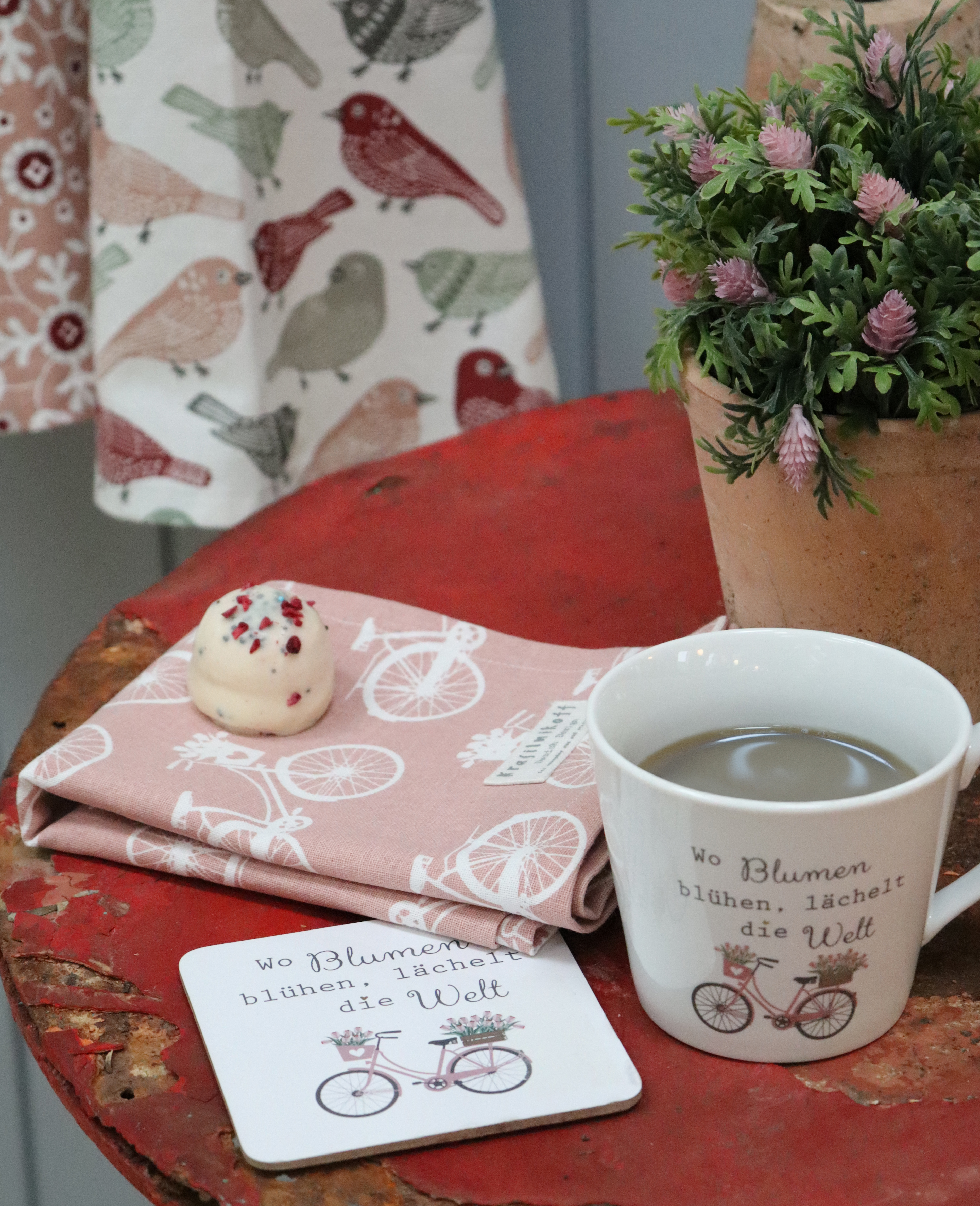 Krasilnikoff Happy Cup Wo Blumen blühen lächelt die Welt Trinkbecher mit Henkel