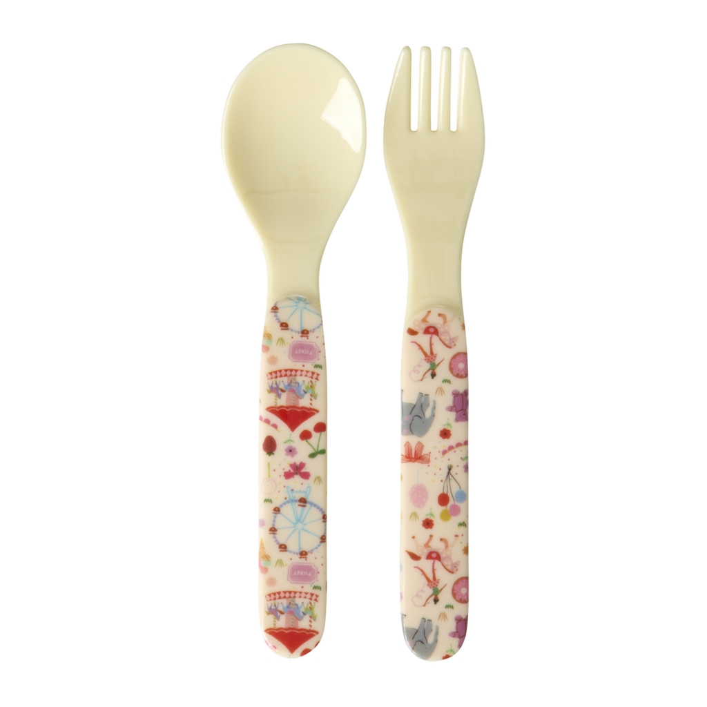 RICE Melamin Kindergeschirr Set Fun fair Print rosa 4-teilig