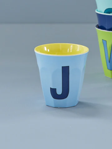 RICE Melamin Buchstabenbecher mehrfarbig Blautöne medium komplettes Alphabet
