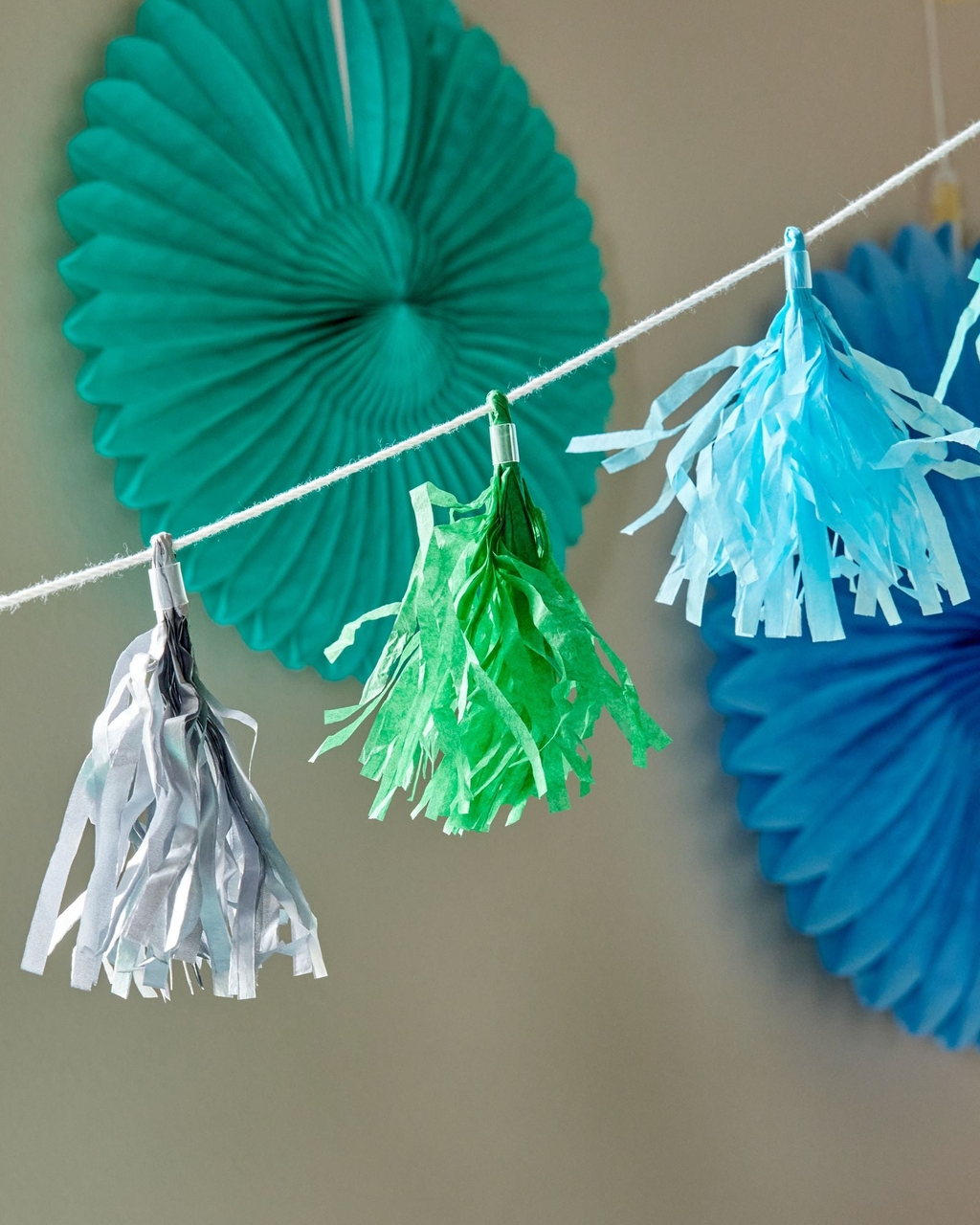 RICE Papiergirlande blau, grün und silber