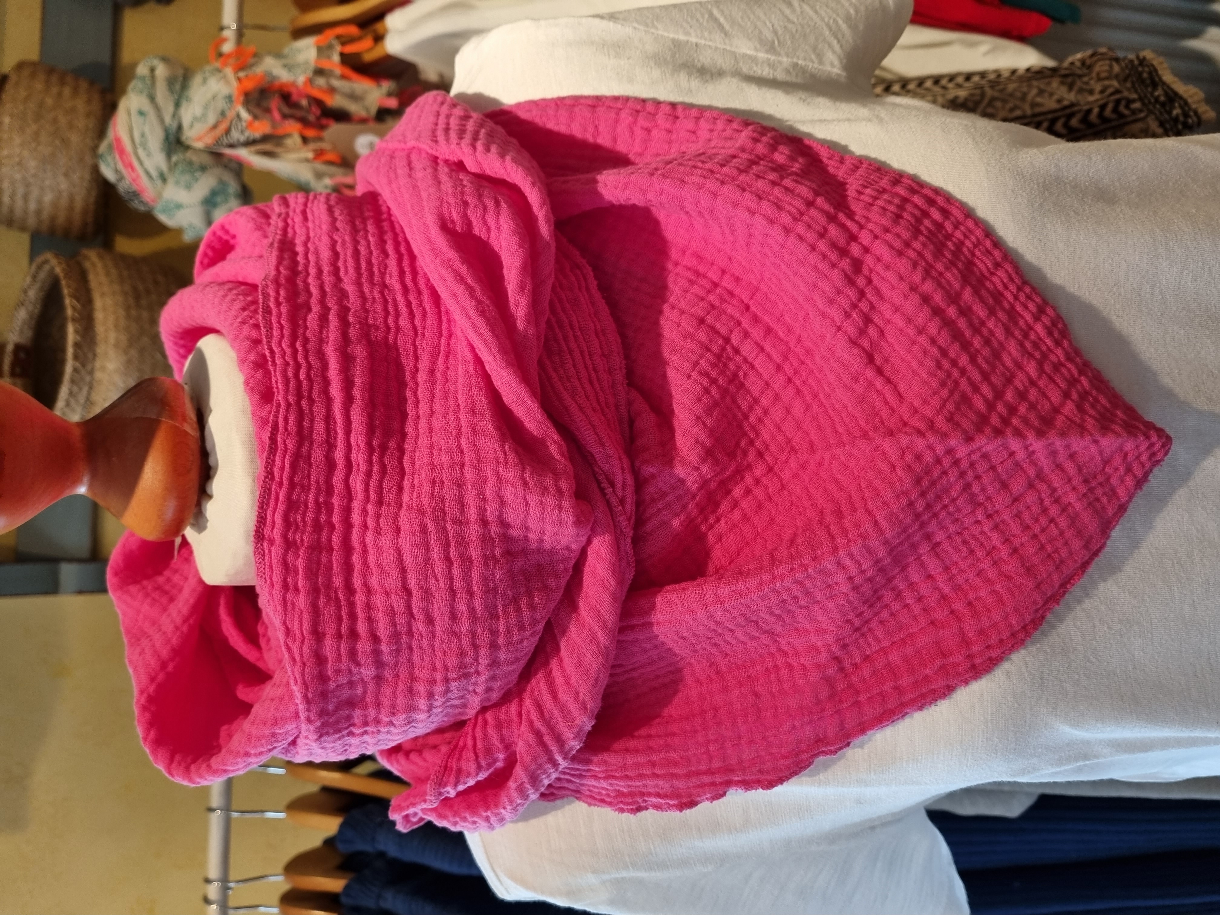 Sarah und Sally Musselin Dreieckstuch pink  100% Oekotex Baumwolle Standard